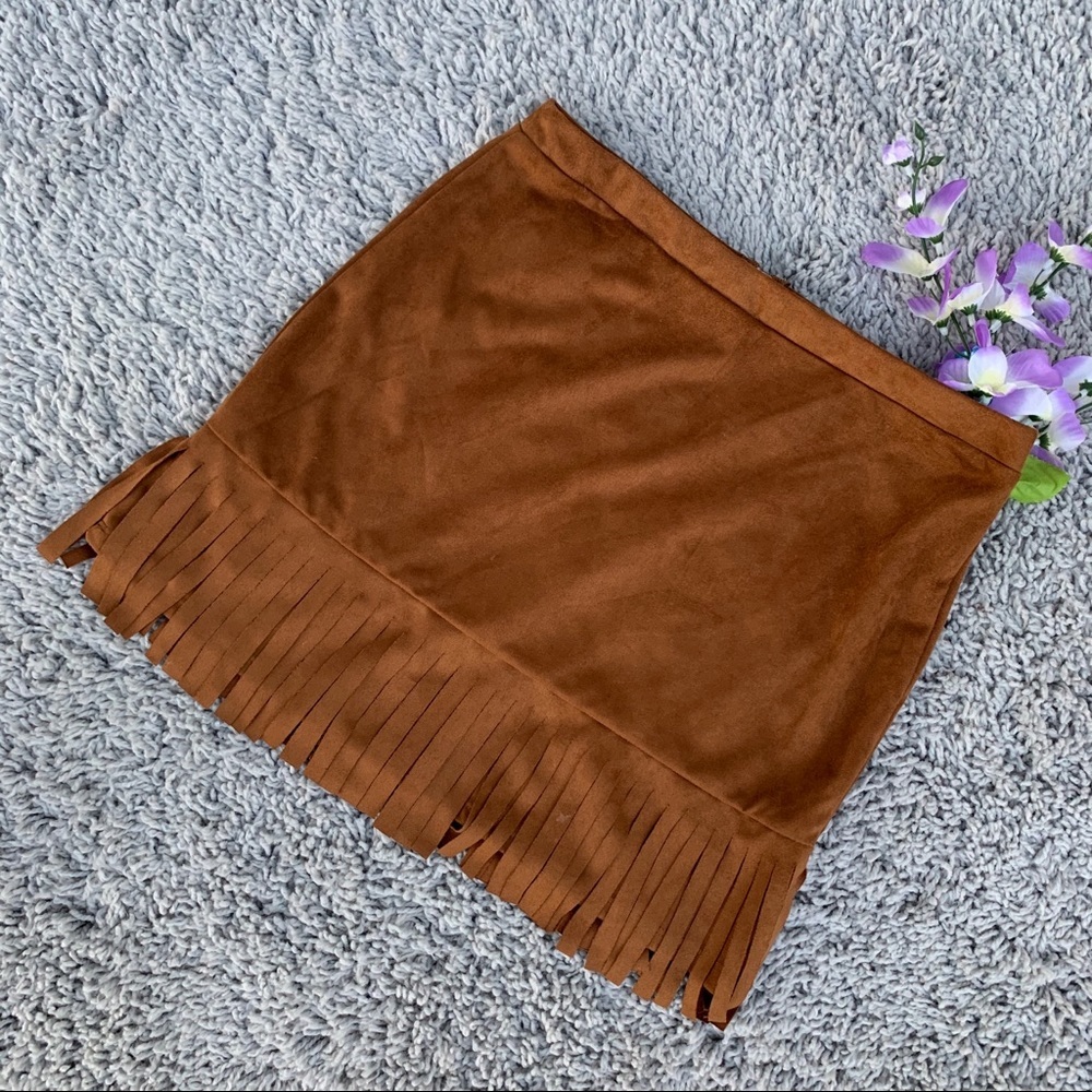 SPEECHLESS Faux Suede, Fringe, Mini Skirt‎